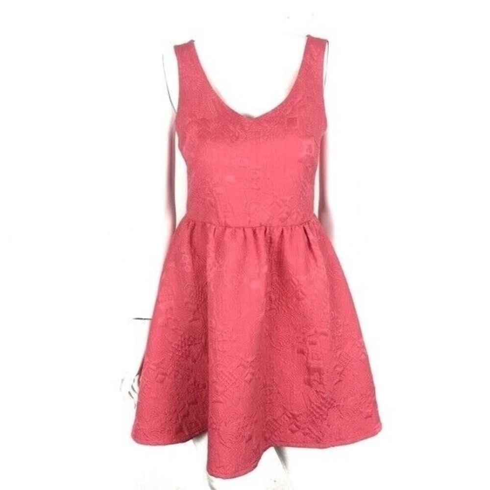 Felicity And Coco Pink Textured Fit And Flare Sleeveless Scoop Neck Dress M